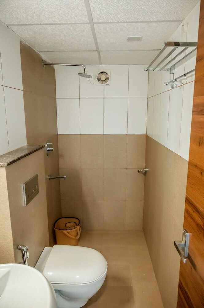 Фото Hotel Heraa International