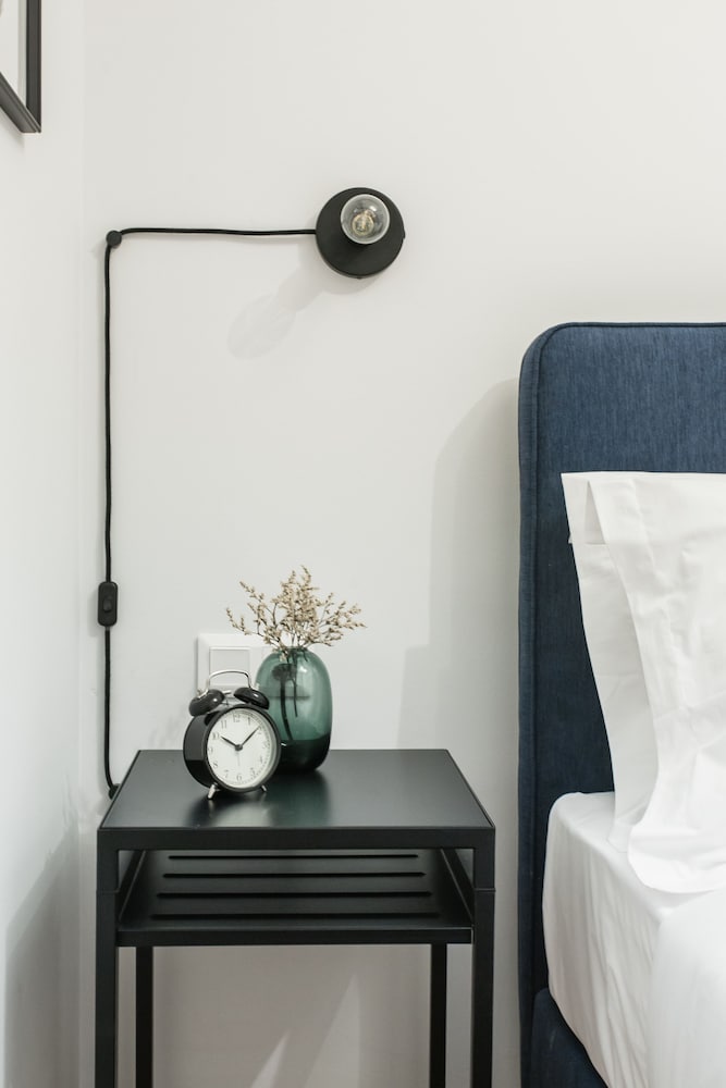 Фото Upstreet Deluxe & Stylish 2 Bd Apartment