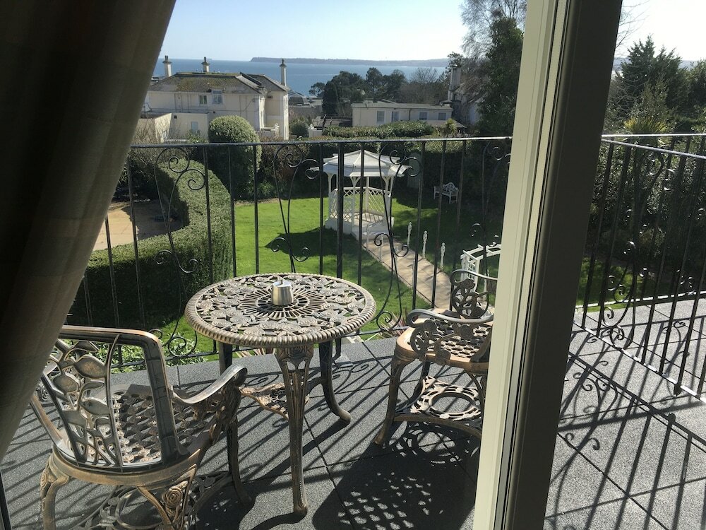 Фото Nethway Hotel