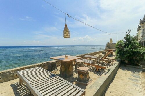 Гостиница Waterside Inn Nusa Penida