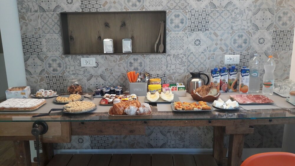 Фото H-sa Guest House