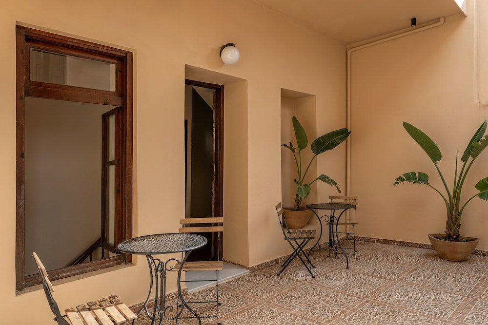 Фото Old Town Suites