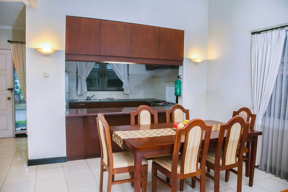 Фото Whiz Residence Darmo Harapan Surabaya