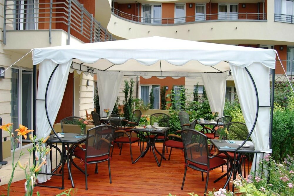 Фото Escala Hotel & Suites