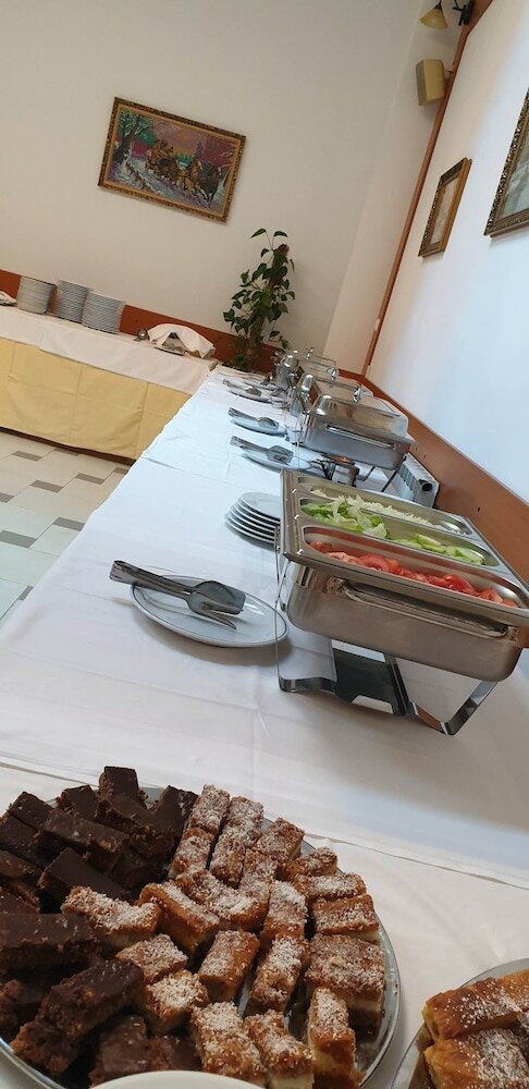 Фото Hotel Mirni Kutak