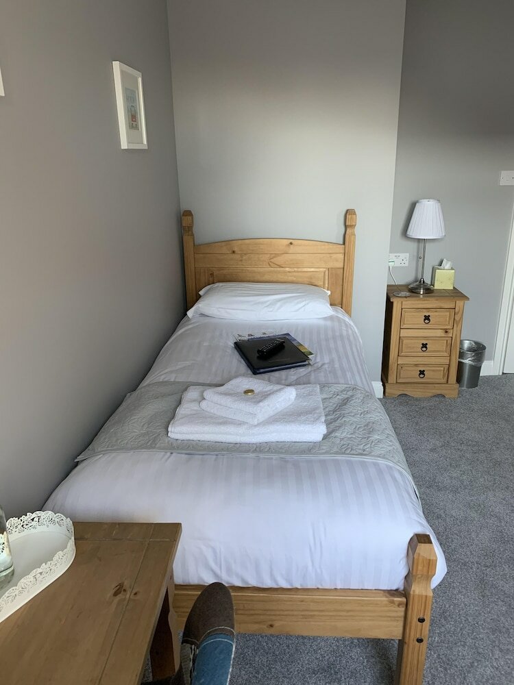 Фото Hensleigh House