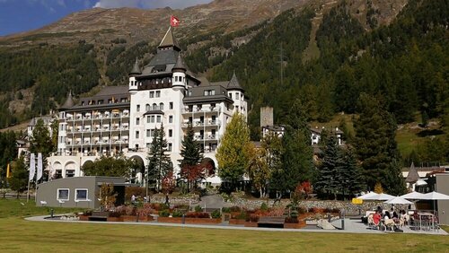 Внешний вид отеля Hotel Steinbock в Понтрезине, фото 1