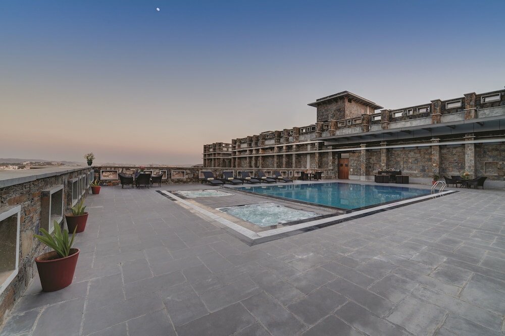 Фото Ramada by Wyndham Udaipur Resort and SPA