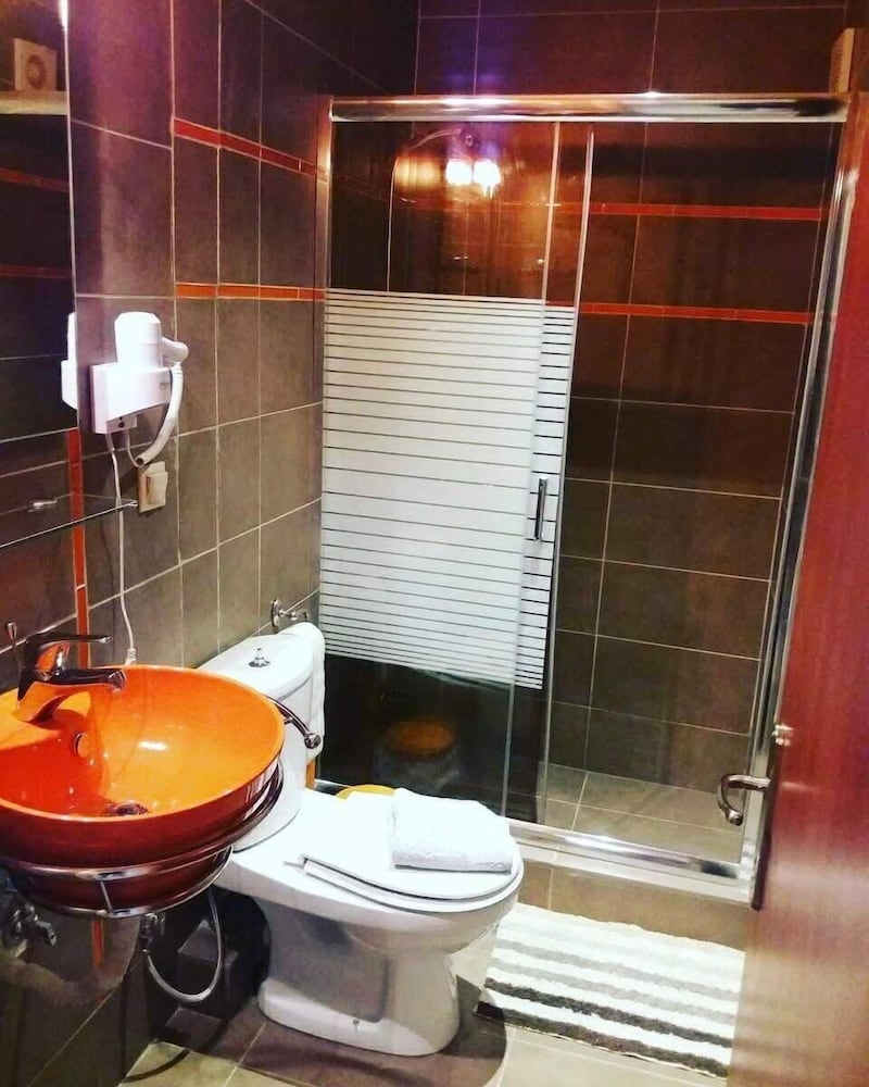 Фото Elizabeth Hotel