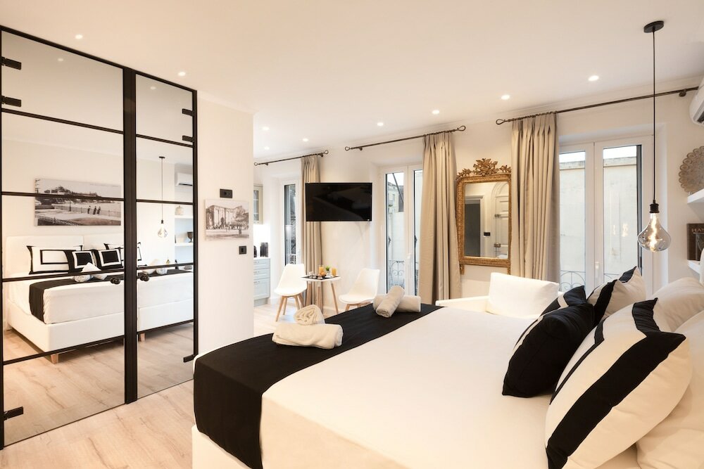 Фото Porta Reale Suite by CorfuEscapes