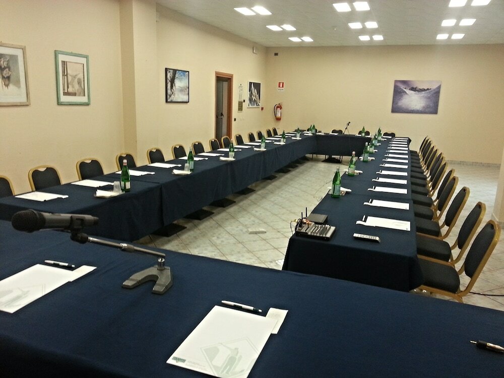 Фото Albergo della Roccia