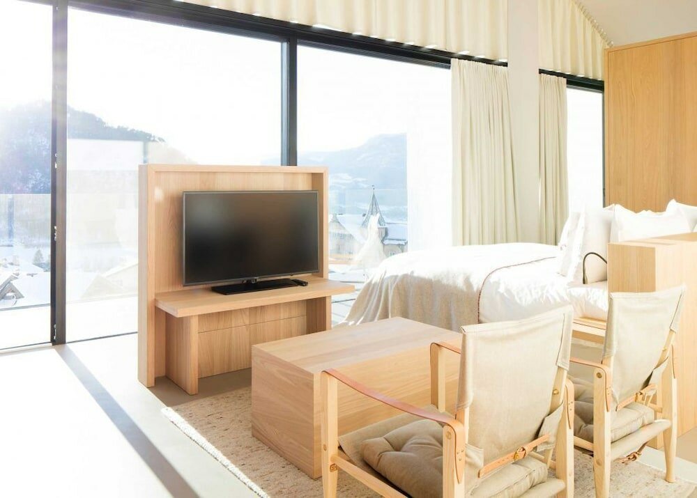 Фото Schgaguler Hotel