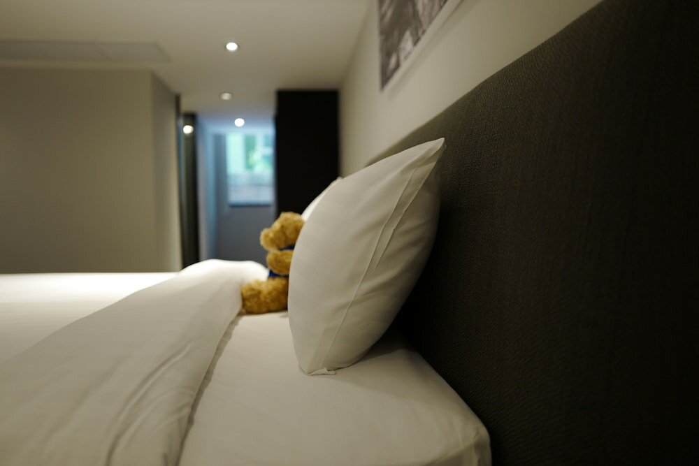 Фото S33 Compact Sukhumvit Hotel