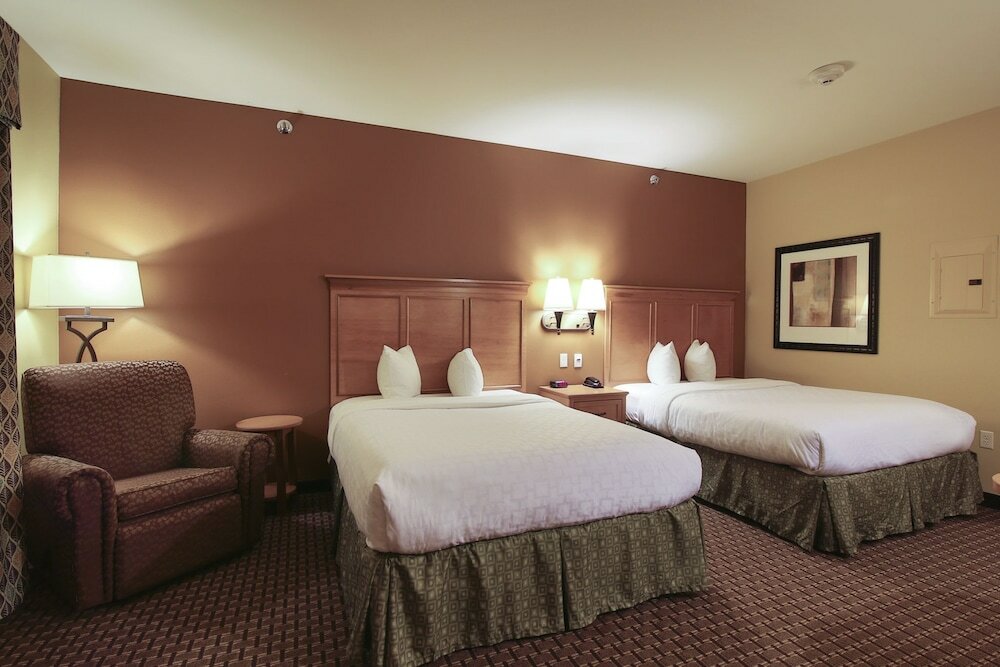 Фото Hawthorn Suites by Wyndham Minot