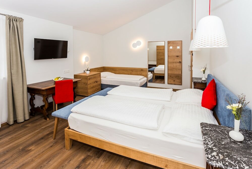 Фото Hotel Tyrol