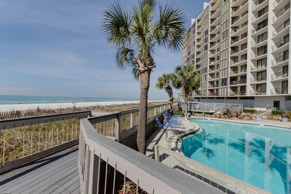 Фото Edgewater Beach Resort Tower 3- 811