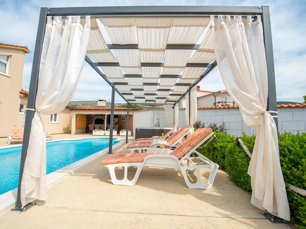 Фото Holiday Home near Trogir
