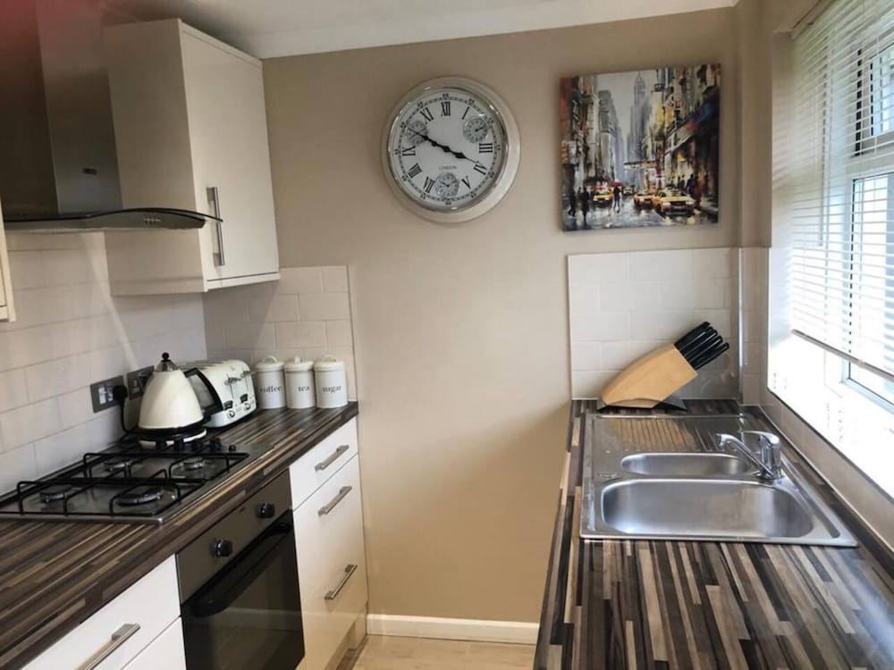 Фото Bungalow 2 min Walk to Beach and sea Sleeps 6