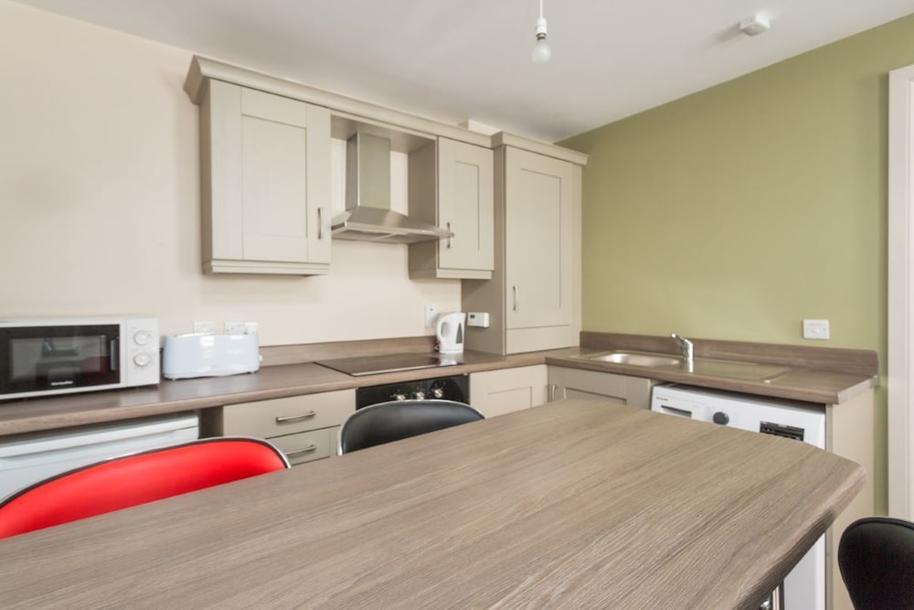 Фото The Ship's Key Aparthotel