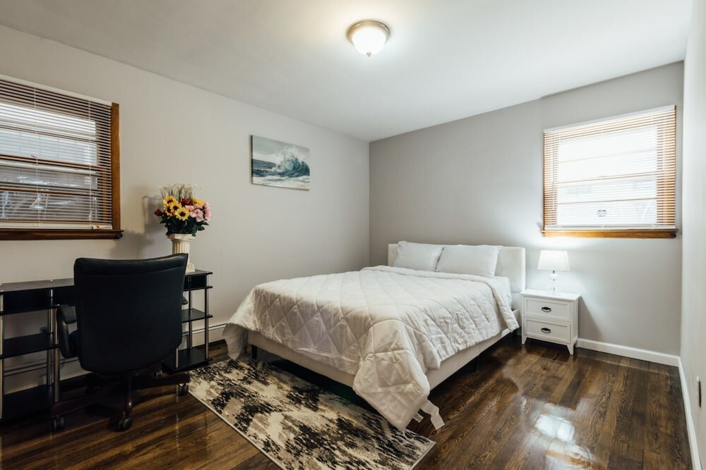 Фото 3 Bedroom near Journal Square