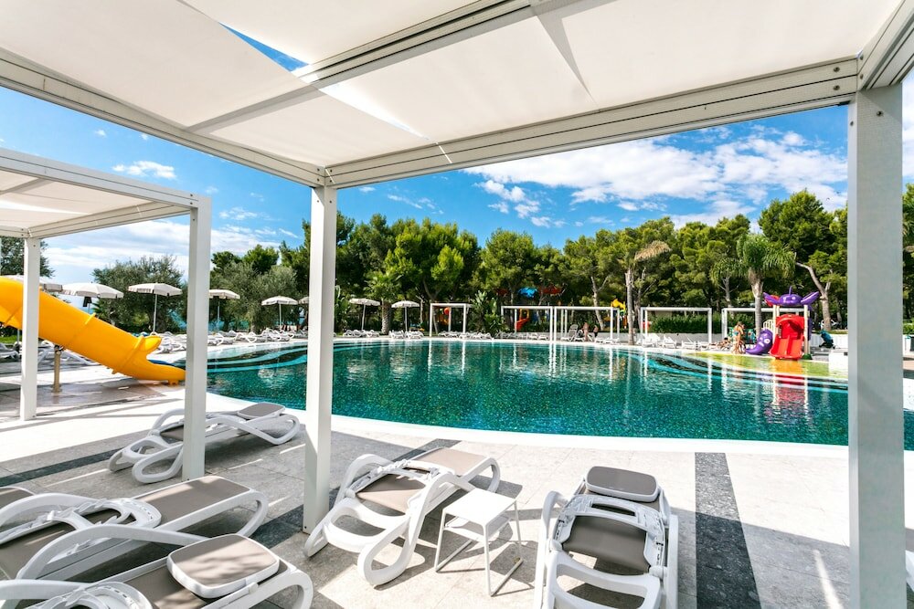 Фото Villaggio Turistico Baia Del Monaco