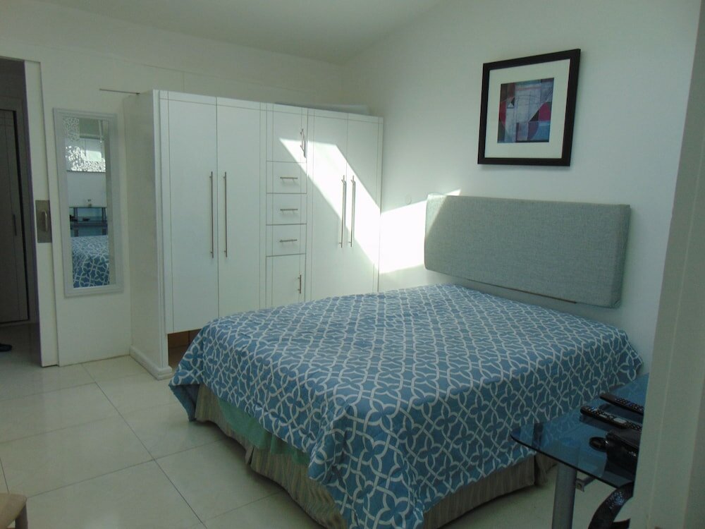 Фото Modern Townhome Prime Location