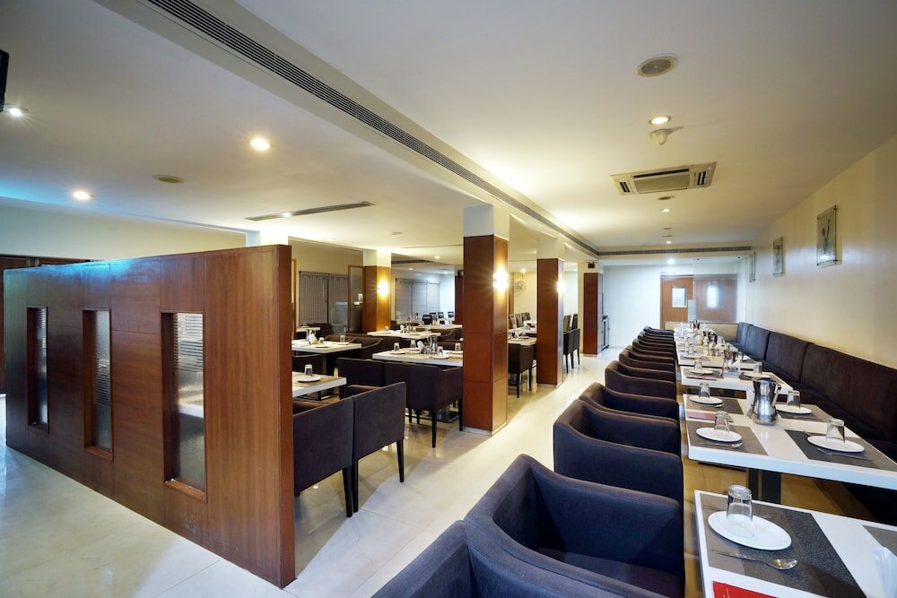 Фото Hotel Geetha Regency