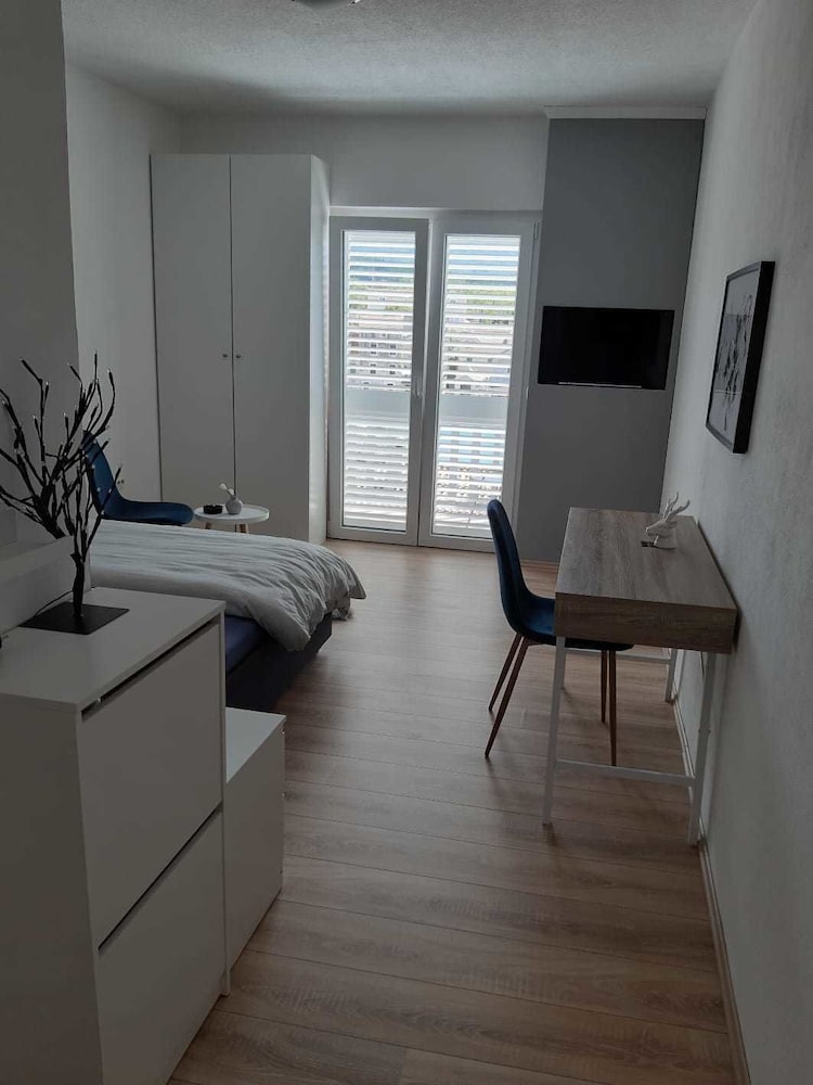 Фото Mediteran Rooms