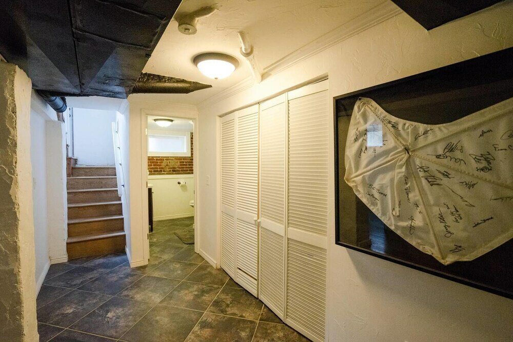 Фото The City Park Cottage With Home Theater