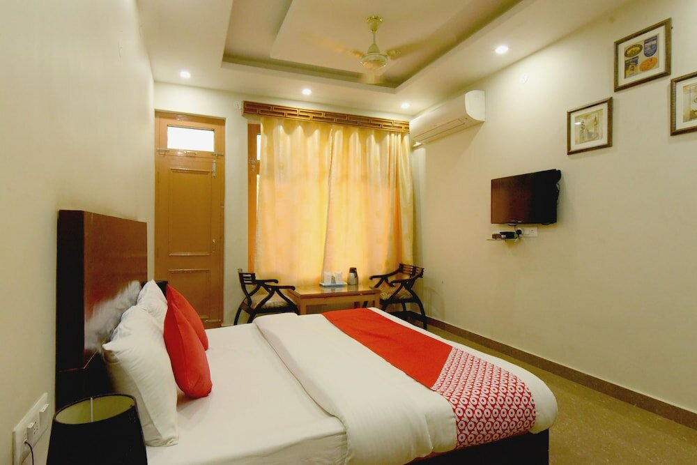 Фото Oyo 18674 Airport Inn Hotel