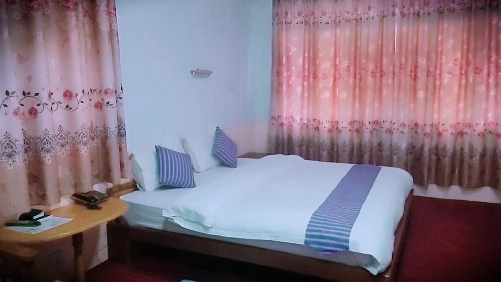 Фото Wun Tawp Garden Hotel