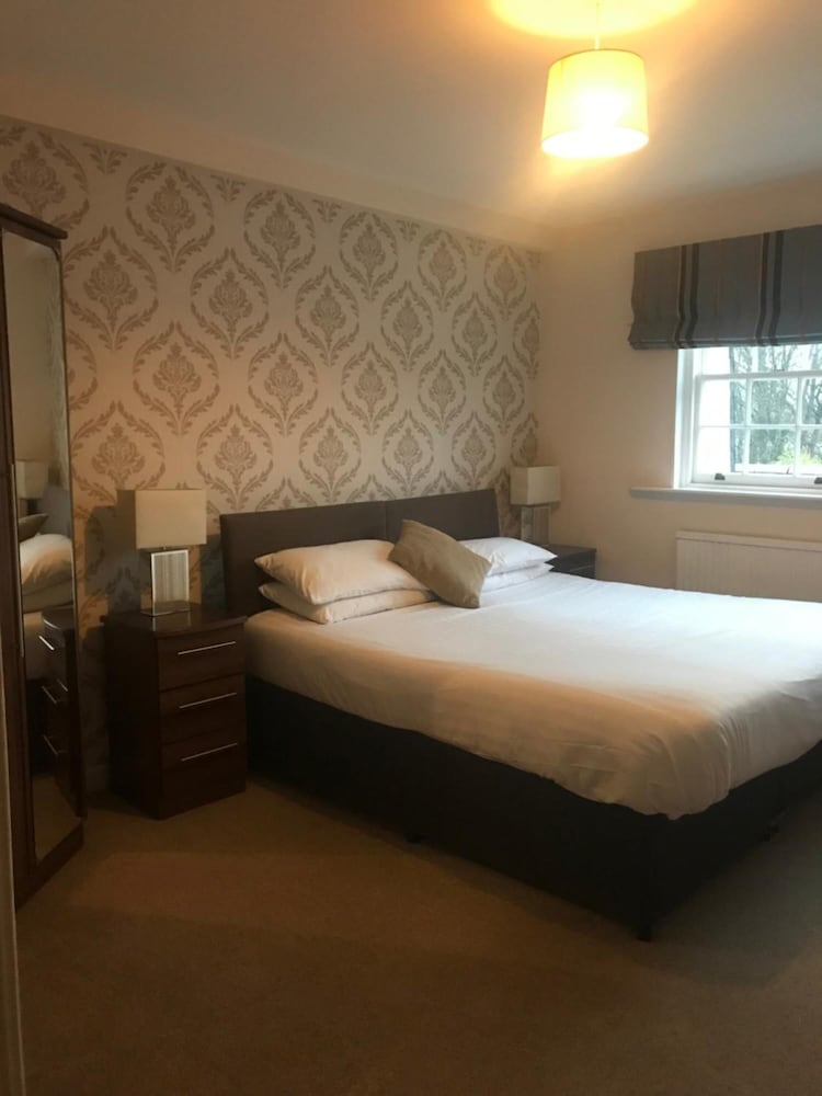 Фото The Mill House Hotel