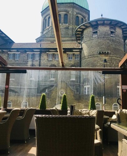 Гостиница Tourian Lounge Hotel в Лондоне