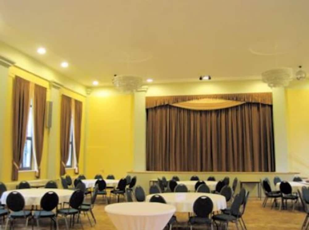 Фото Hotel Schützenhaus