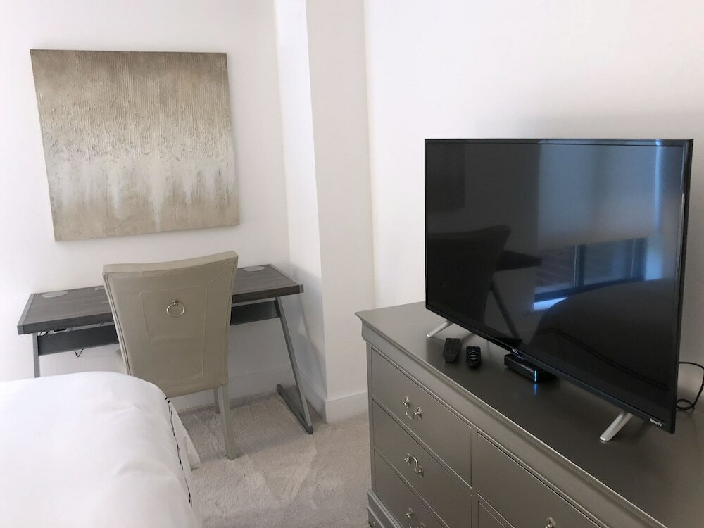 Фото Relaxing One Bedroom Suite