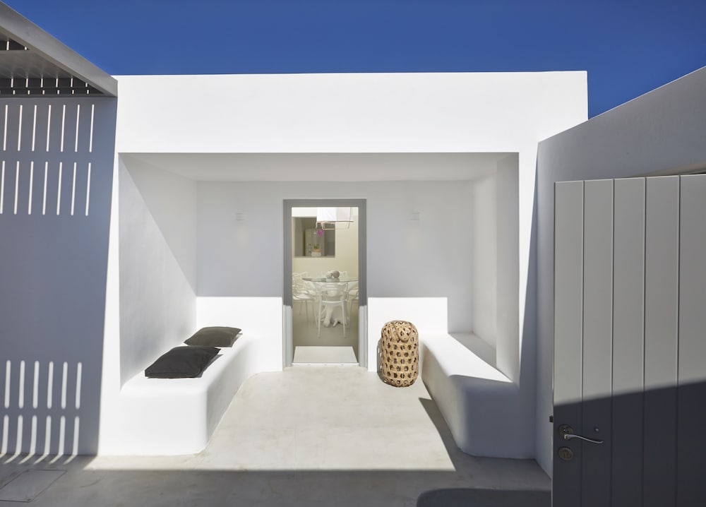 Фото Eolia Kamari Villa