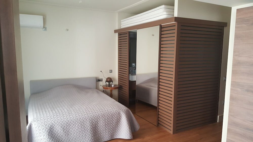 Фото Captain's Luxury Suite