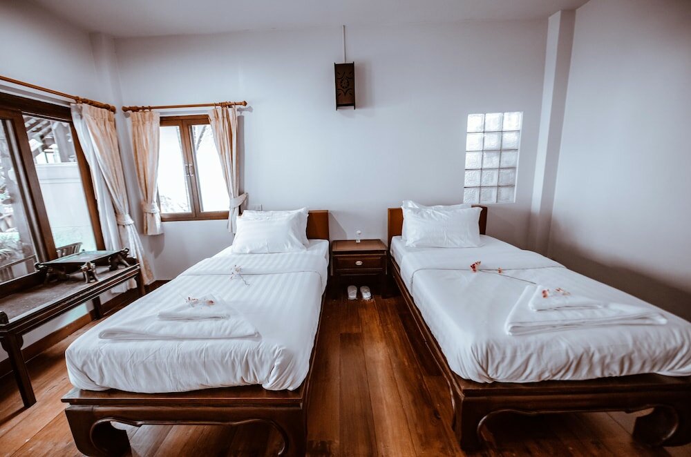Фото Vila Villa Resort in Town