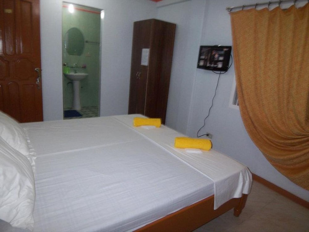 Фото Surigao Tourist Inn Annex