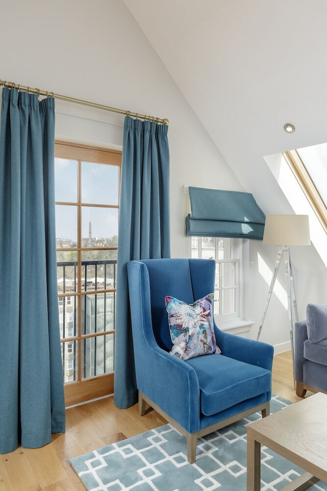 Фото Destiny Scotland Royal Mile Residence