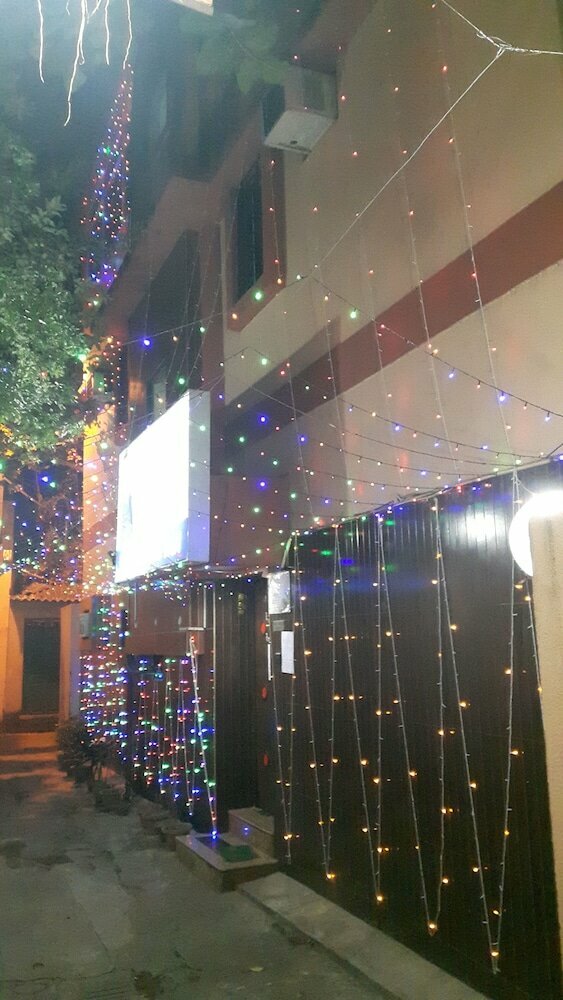 Hotel Oyo 19939 Bhammar's Inn, Calcutta, photo