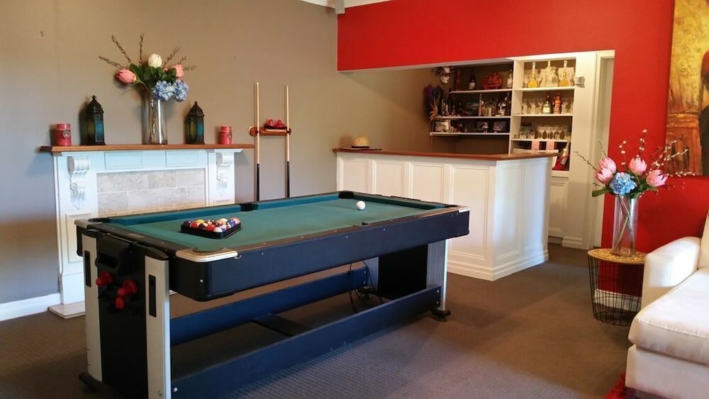 Фото Hollywood Tree House