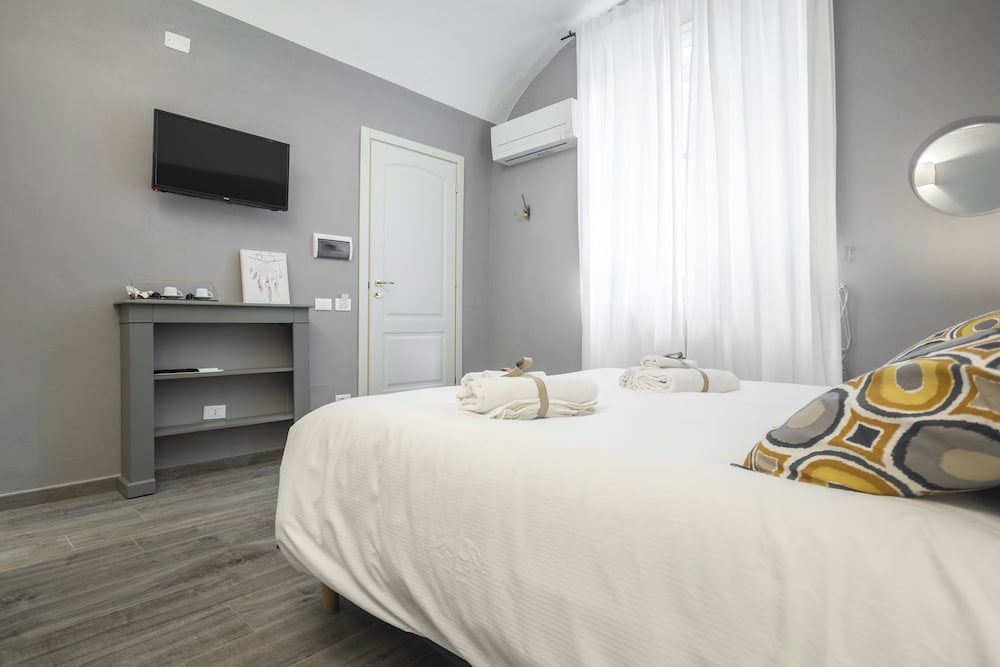 Фото La Lu Cozy Rooms 2