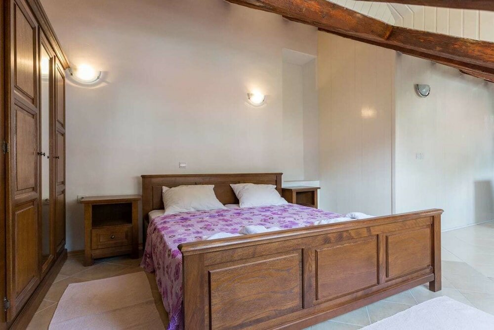 Фото Gradac Apartment