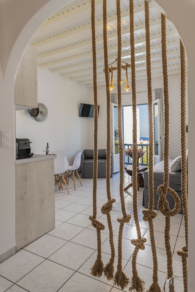 Фото Secret Garden Apartments