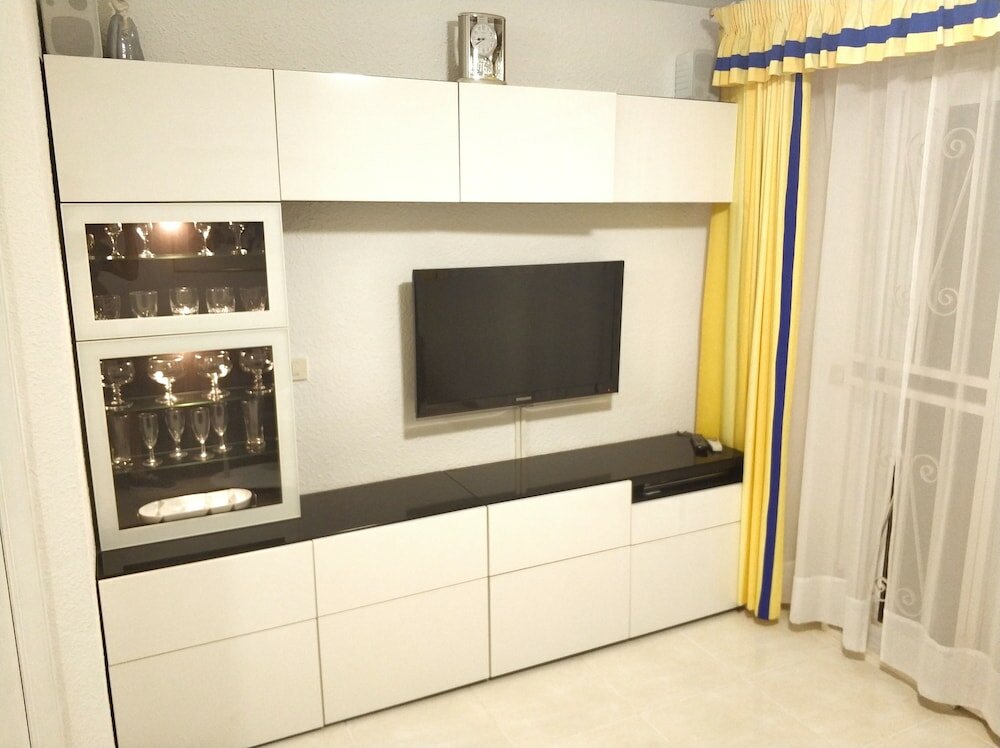 Фото Port Royal Apartments