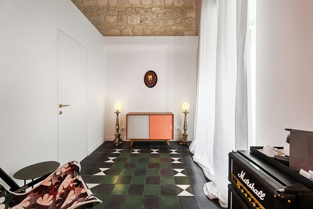 Фото A. D. 1768 Boutique Hotel