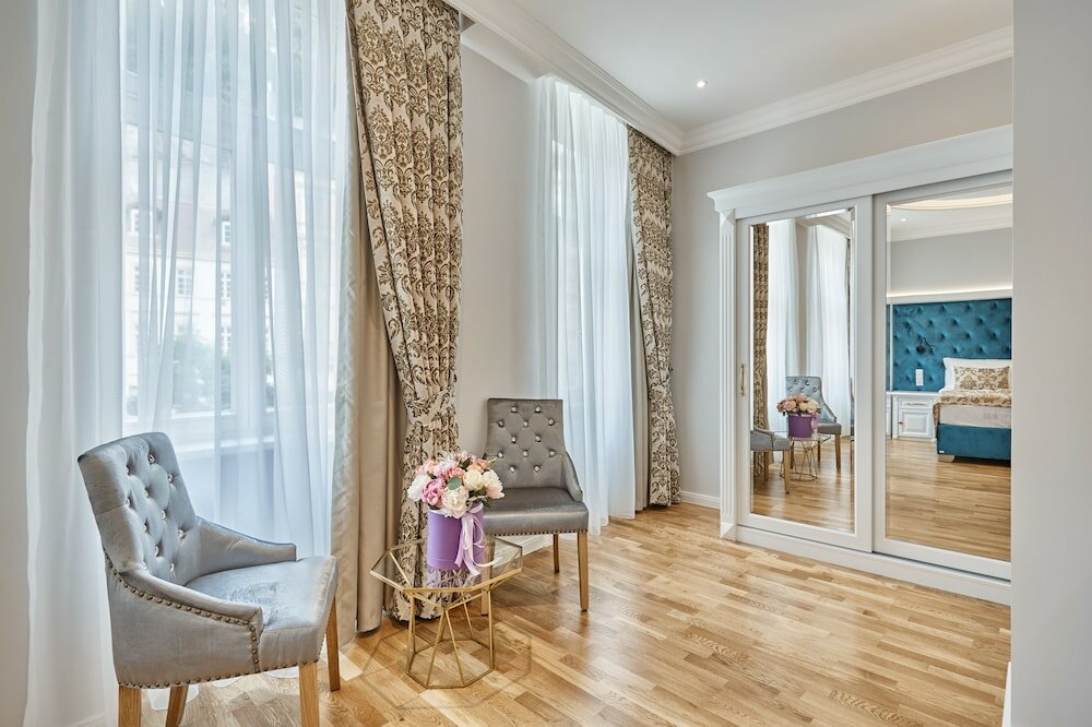 Фото Golden Key Boutique Hotel