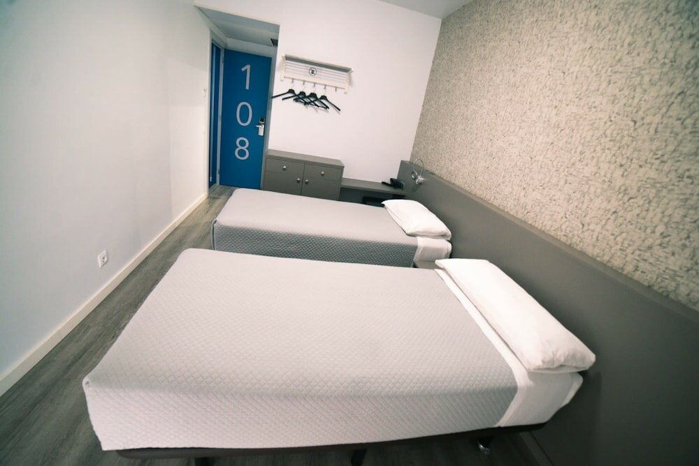 Фото Hotel Alguer Camp Nou