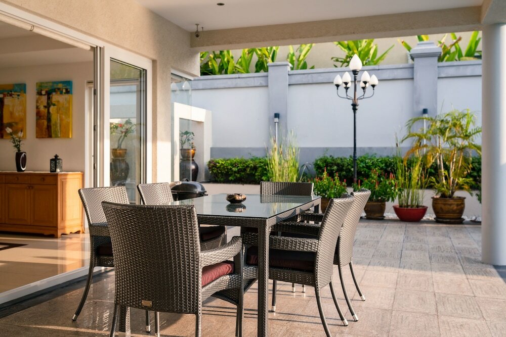 Фото Stunning Luxury Golf and Pool Villas